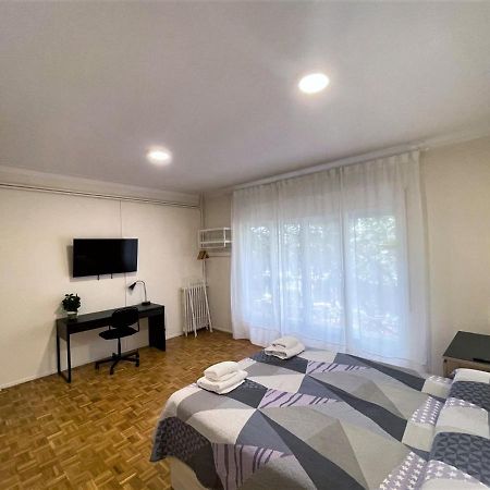 Villarroel Habitaciones Barcelona Eksteriør billede