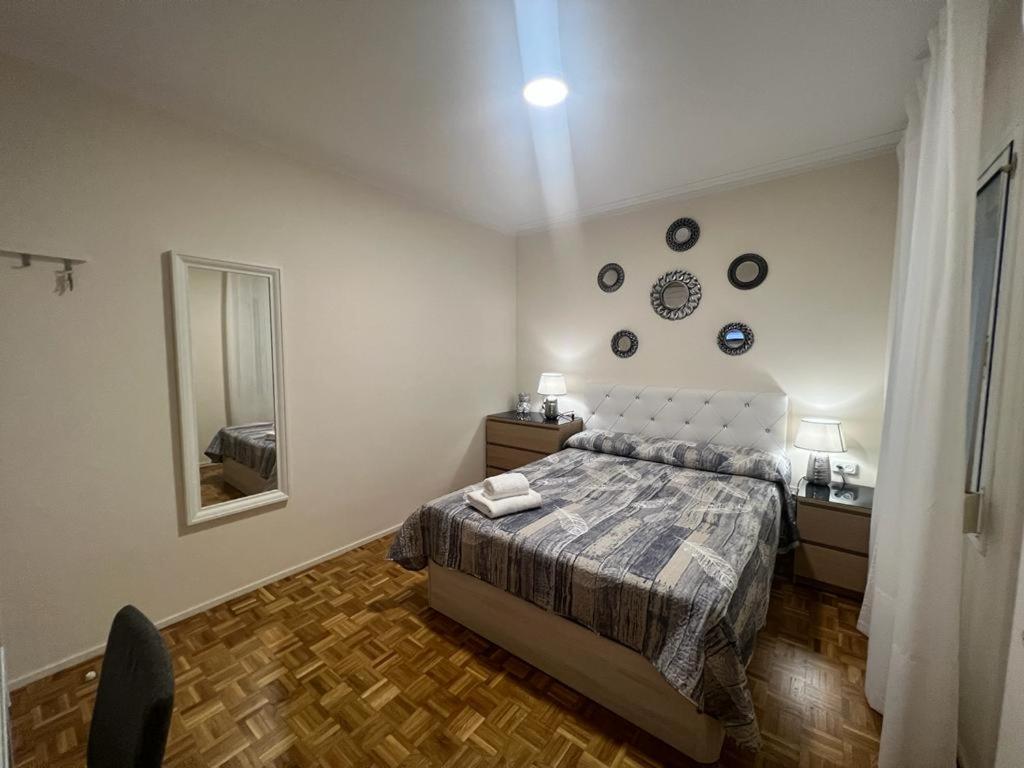 Villarroel Habitaciones Barcelona Eksteriør billede