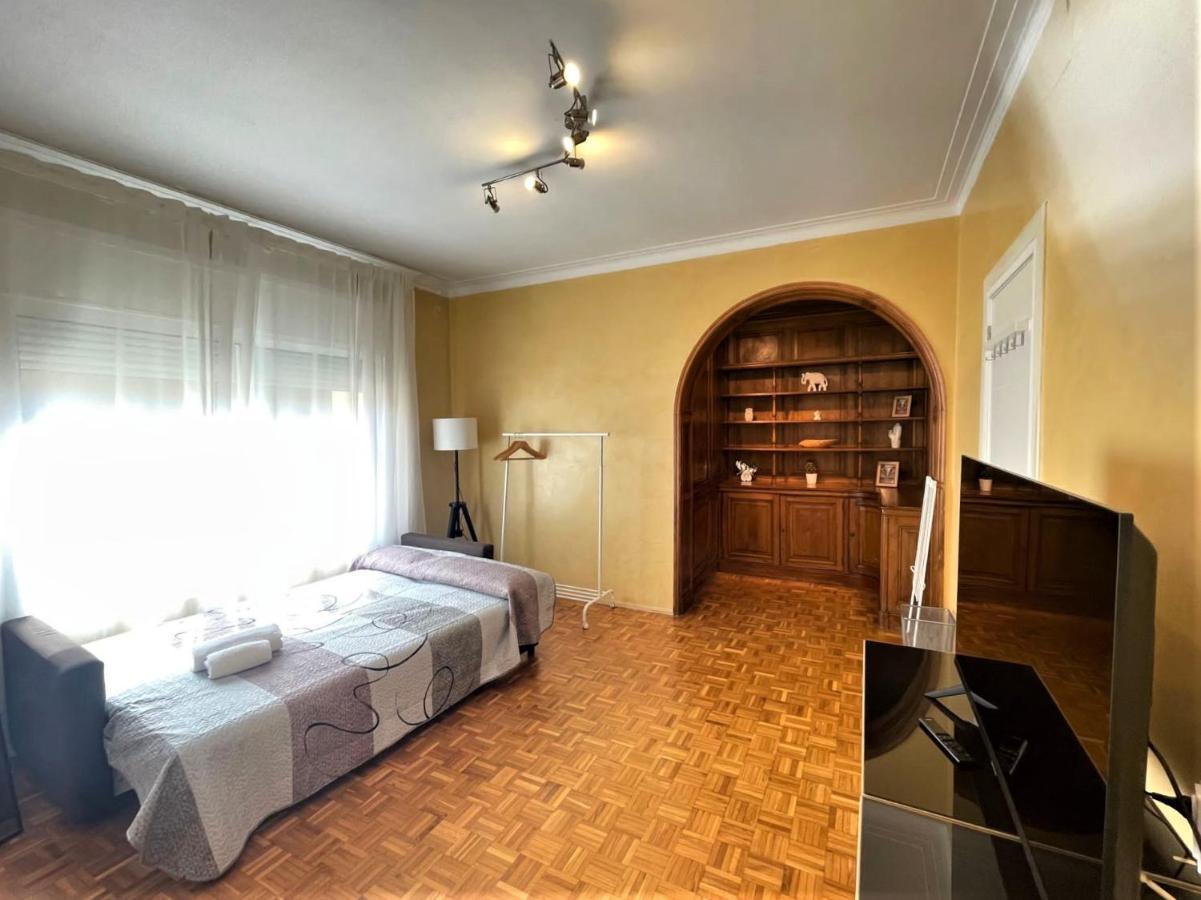 Villarroel Habitaciones Barcelona Eksteriør billede